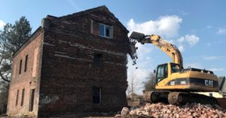 Демонтаж кирпичного дома Озёрск, цена от 2979 руб.