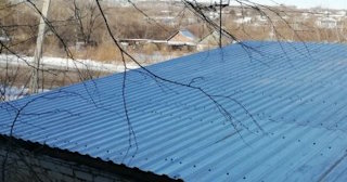 Демонтаж поликарбоната с крыши в Озерске - услуги по доступной цене от 627 рублей